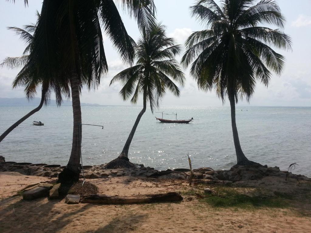 One More Night Beach Resort Baan Khai Exterior photo