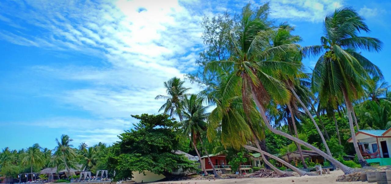 One More Night Beach Resort Baan Khai Exterior photo